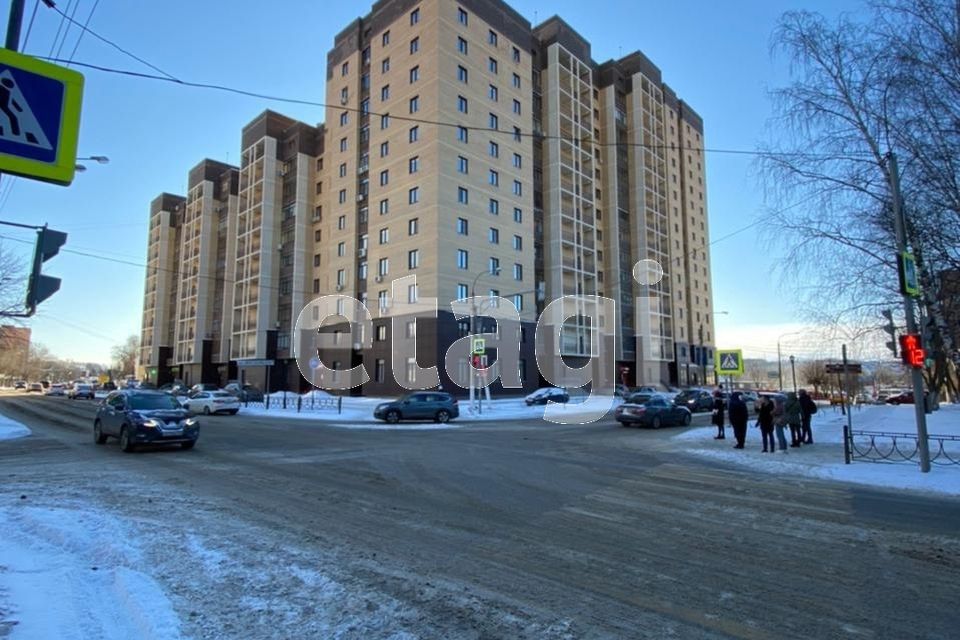 Продаётся 3-комнатная квартира, 102.7 м²