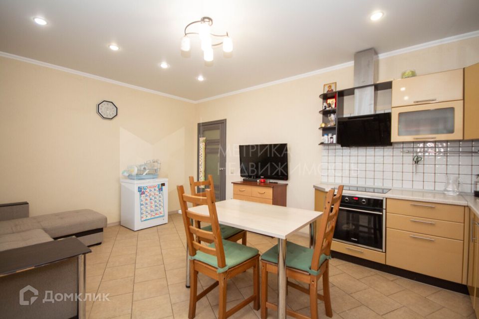 Продаётся 2-комнатная квартира, 76.5 м²