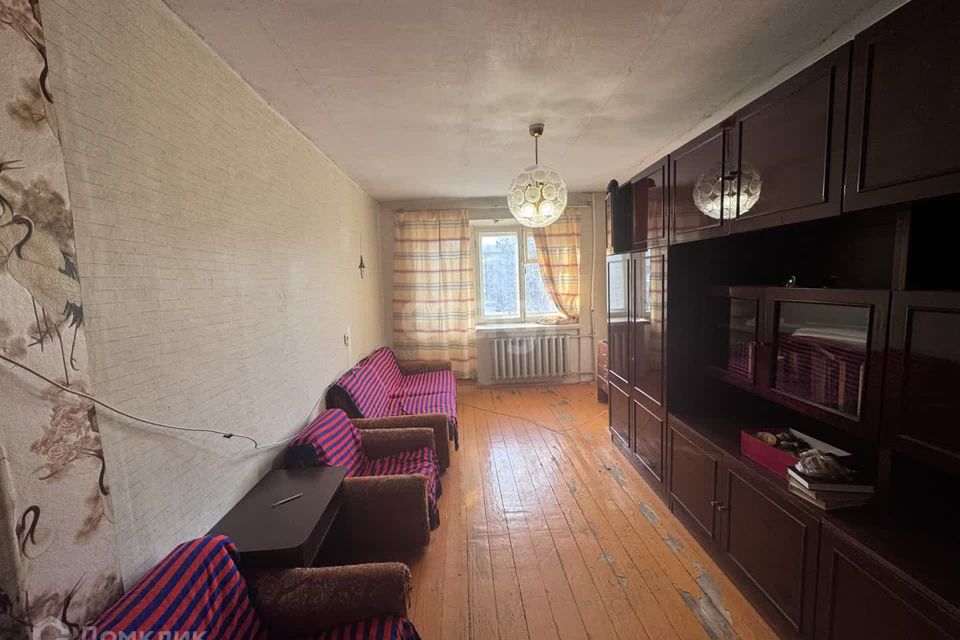 Продаётся 3-комнатная квартира, 56.4 м²