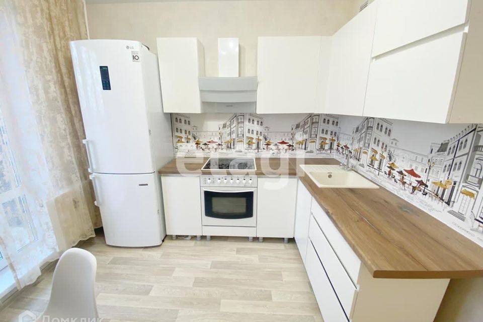 Продаётся 1-комнатная квартира, 41.9 м²