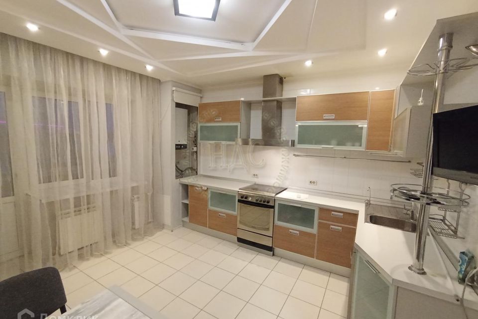 Продаётся 3-комнатная квартира, 106.1 м²