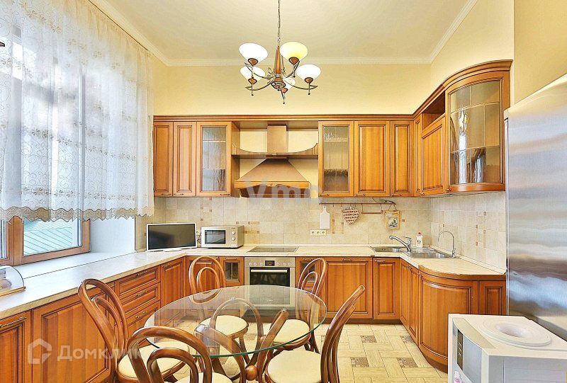 Сдаётся 5-комнатная квартира, 180 м²