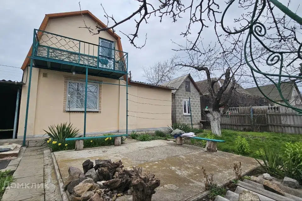 Продаётся 2-этажный дом, 65 м²