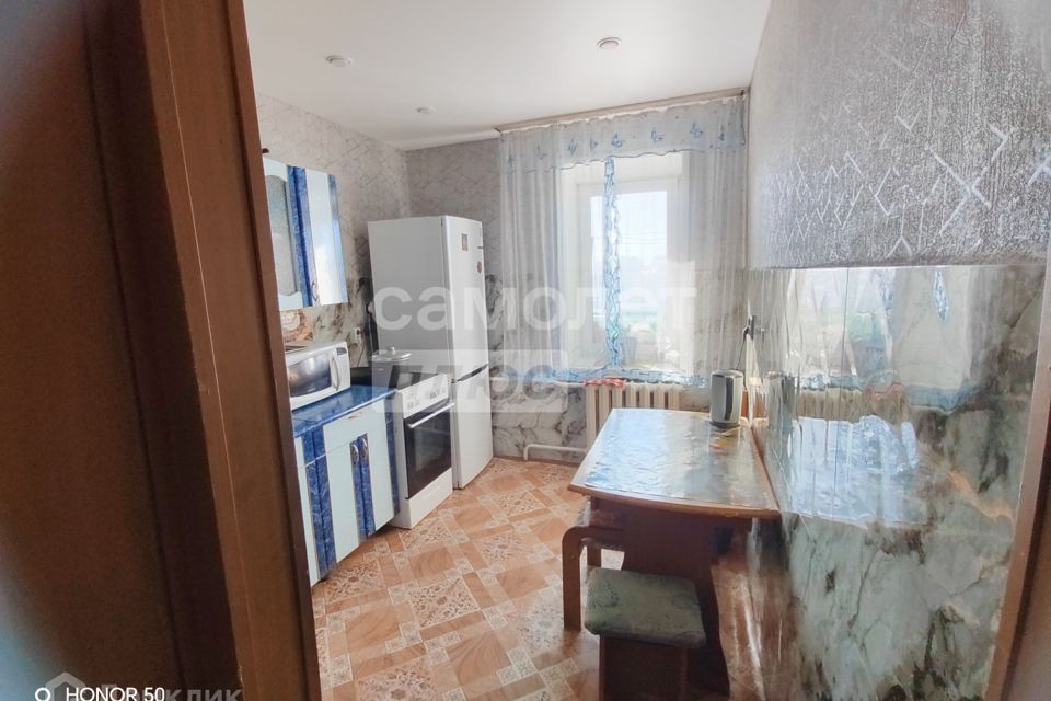 Продаётся 3-комнатная квартира, 59.7 м²