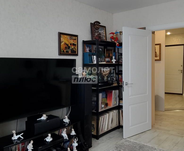 Продаётся 3-комнатная квартира, 74 м²