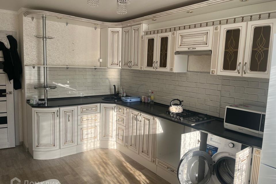 Сдаётся 1-комнатная квартира, 40.2 м²