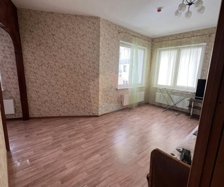 Продаётся 1-комнатная квартира, 35.6 м²