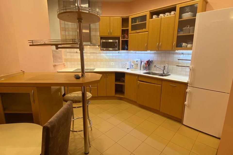 Сдаётся 3-комнатная квартира, 85.6 м²