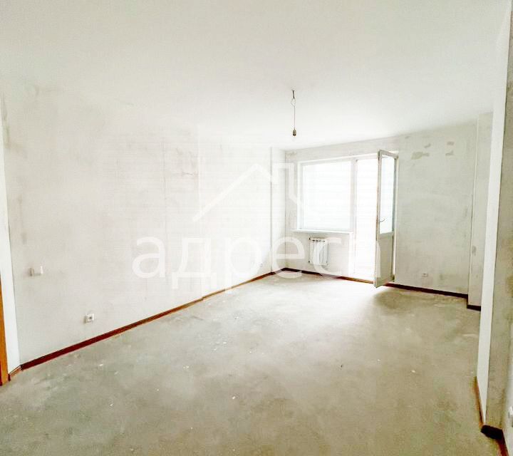 Продаётся 1-комнатная квартира, 53.3 м²