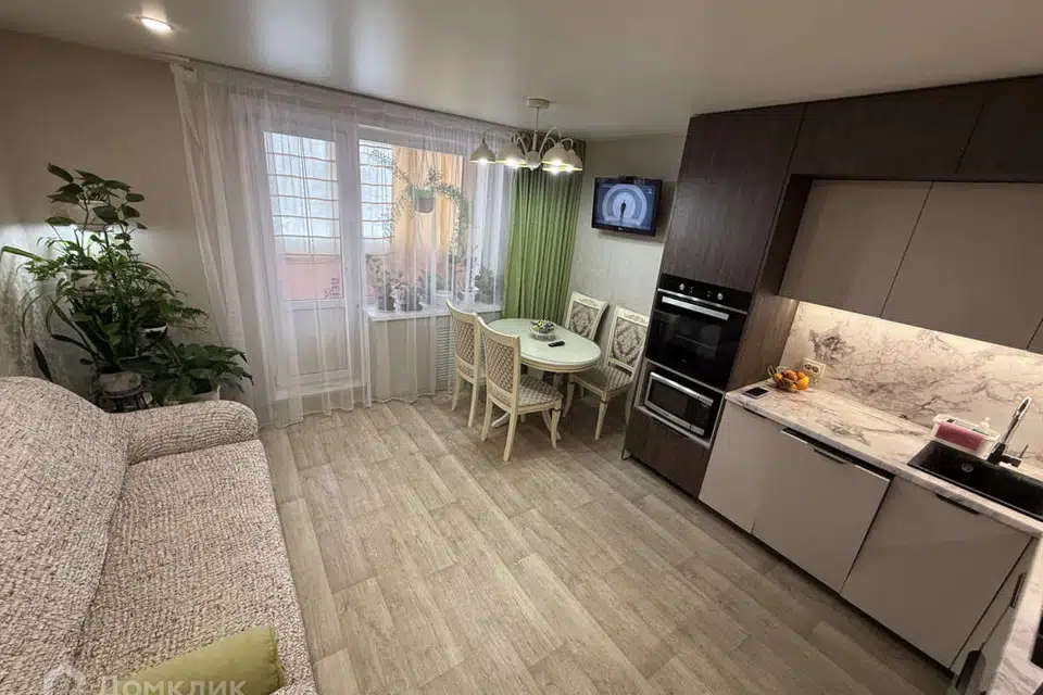Продаётся 2-комнатная квартира, 49.6 м²