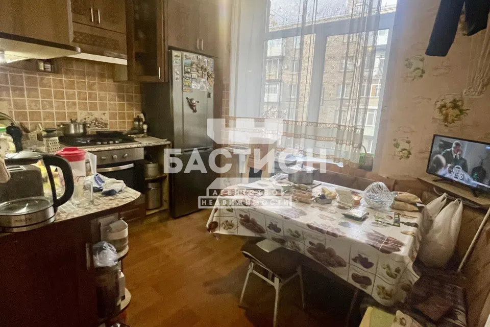 Продаётся 3-комнатная квартира, 77 м²