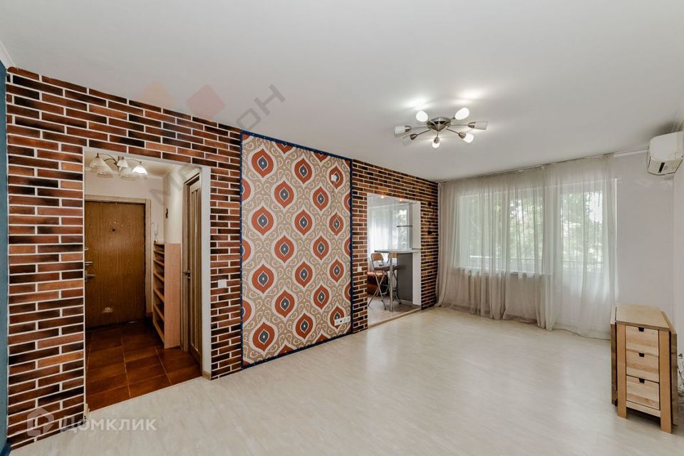 Продаётся 2-комнатная квартира, 43.6 м²