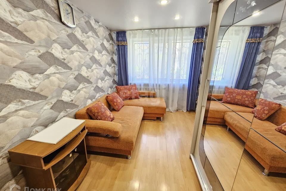 Продаётся 3-комнатная квартира, 58.8 м²