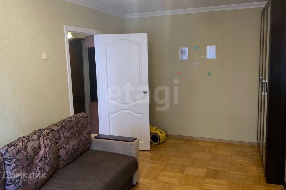 Продаётся 1-комнатная квартира, 35.3 м²