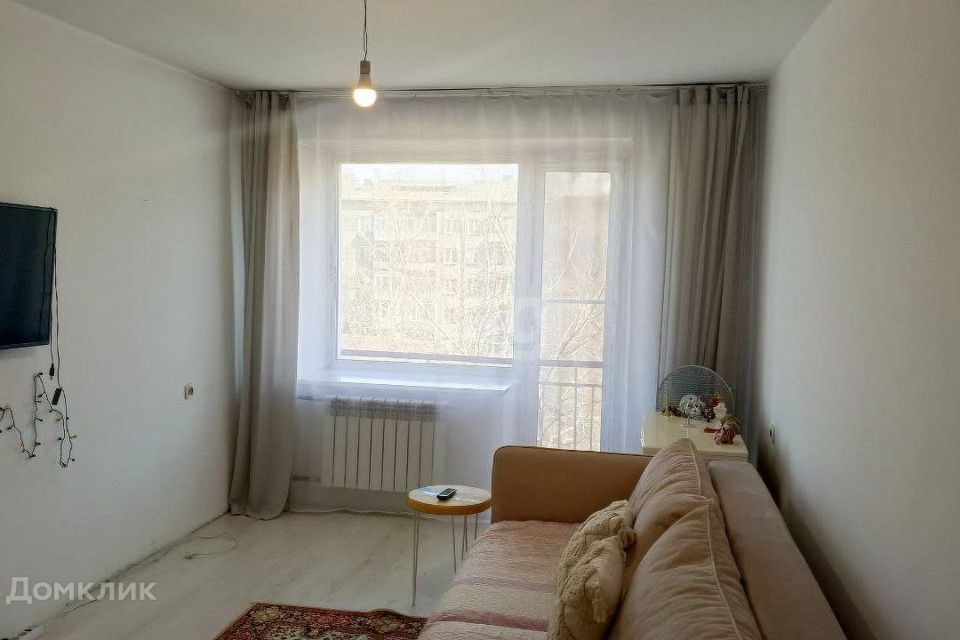 Продаётся 1-комнатная квартира, 32.7 м²