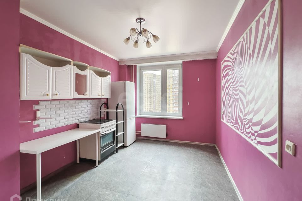 Продаётся 2-комнатная квартира, 67.9 м²