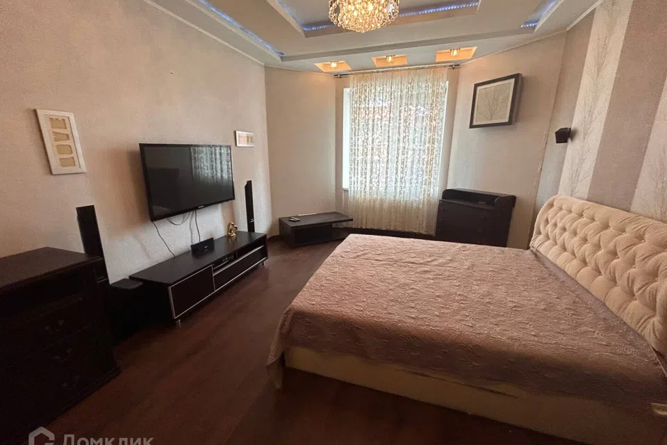Сдаётся 2-комнатная квартира, 65 м²