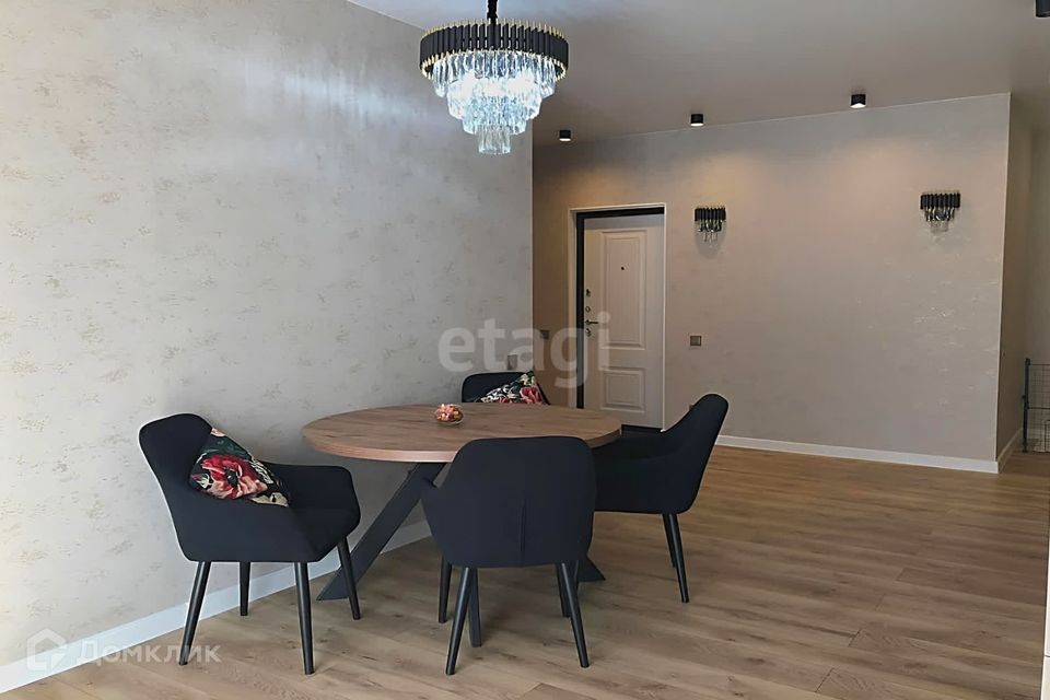 Продаётся 2-комнатная квартира, 74 м²