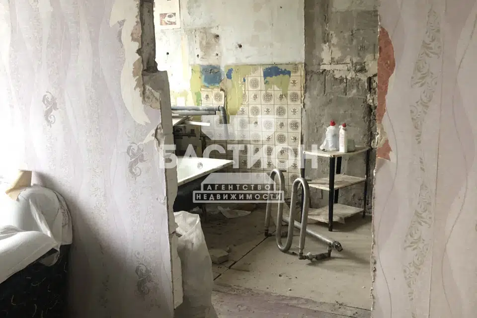 Продаётся 1-комнатная квартира, 42 м²