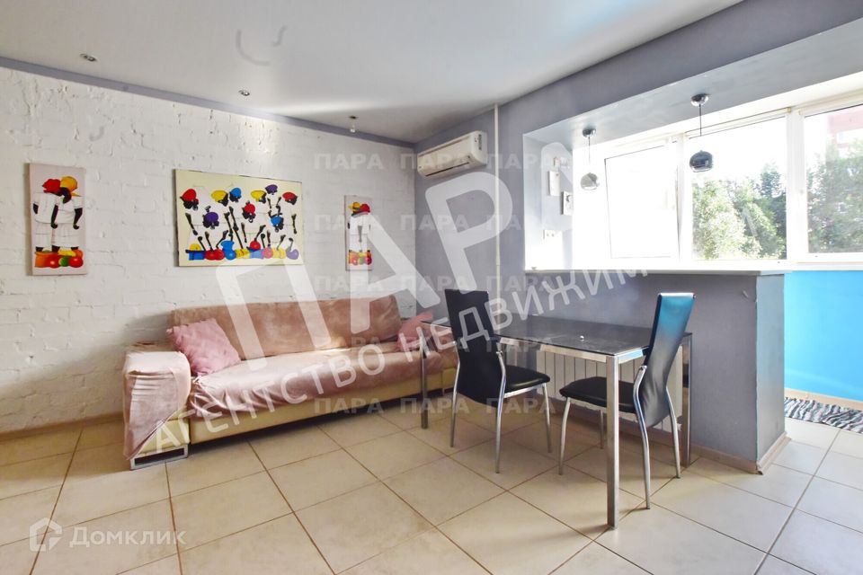 Сдаётся 1-комнатная квартира, 60 м²