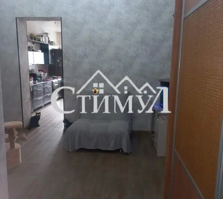Продаётся 2-комнатная квартира, 91.2 м²