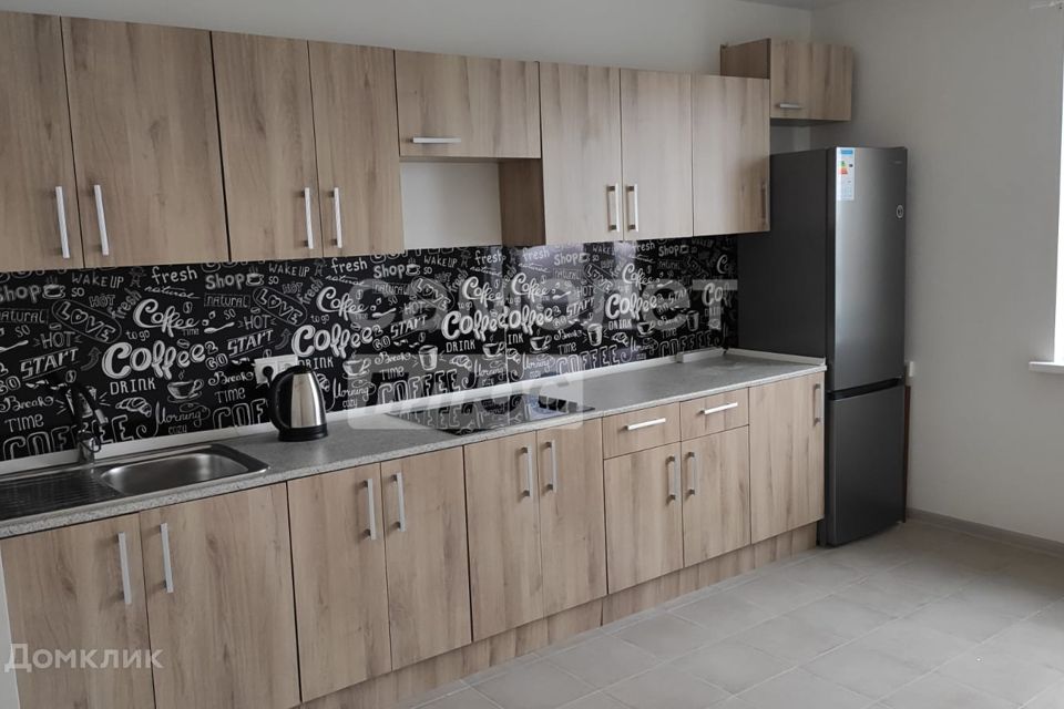Продаётся 1-комнатная квартира, 37.8 м²