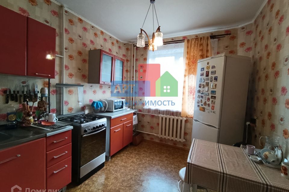 Продаётся 3-комнатная квартира, 61.4 м²