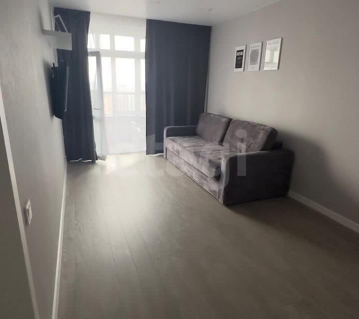 Продаётся 1-комнатная квартира, 42 м²