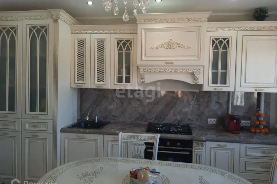Продаётся 3-комнатная квартира, 63.6 м²