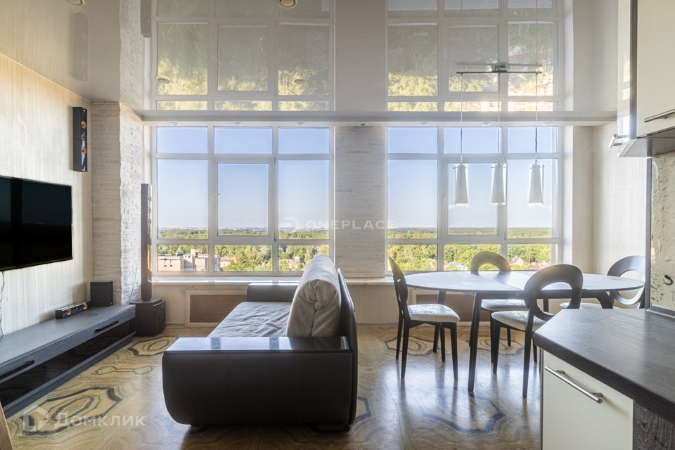 Продаётся 2-комнатная квартира, 95.1 м²
