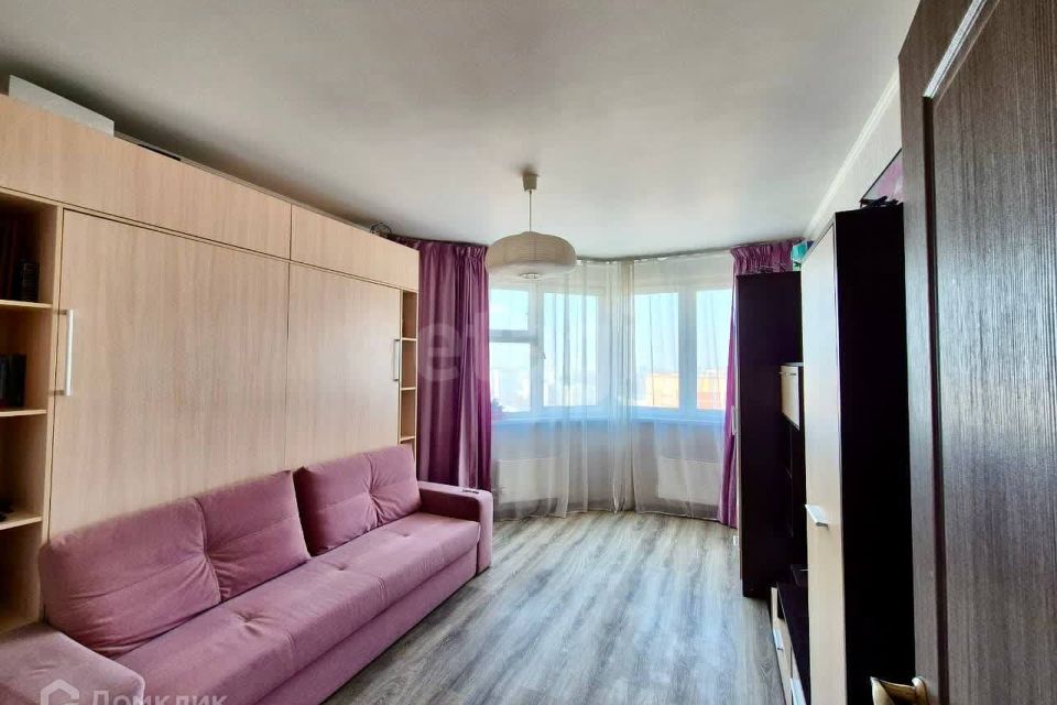 Продаётся 1-комнатная квартира, 39.7 м²