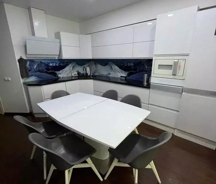 Продаётся 2-комнатная квартира, 69.1 м²