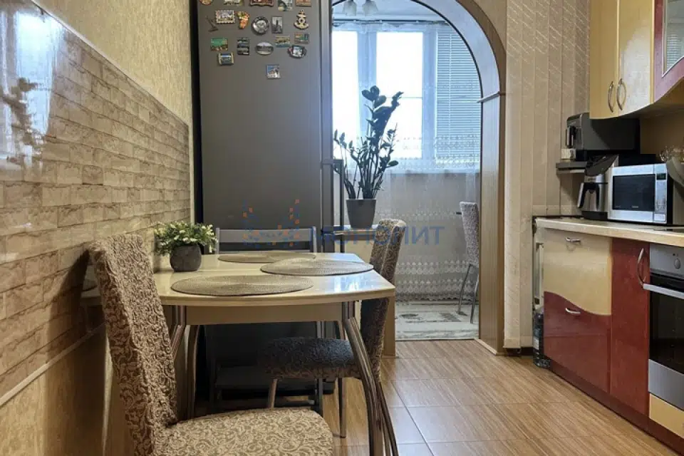 Продаётся 1-комнатная квартира, 44 м²