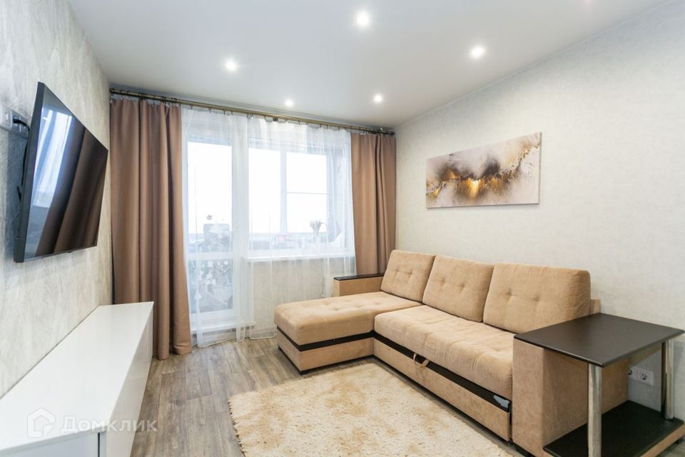 Продаётся 3-комнатная квартира, 55.9 м²