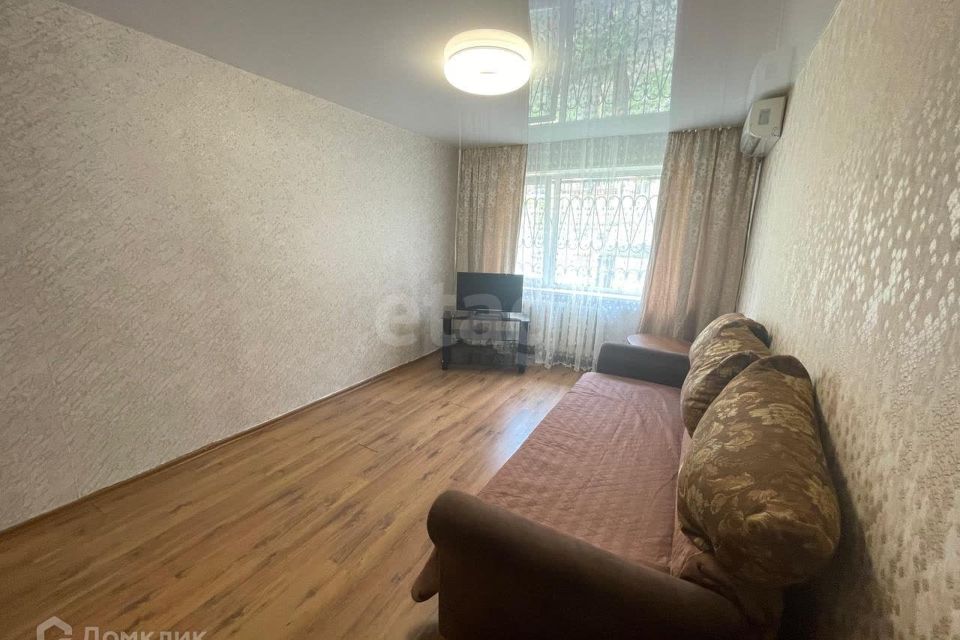 Сдаётся 2-комнатная квартира, 50 м²