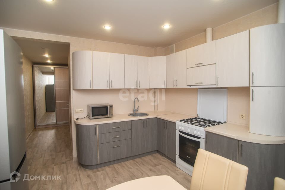 Продаётся 1-комнатная квартира, 42.6 м²