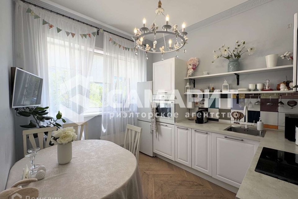 Продаётся 2-комнатная квартира, 76.8 м²