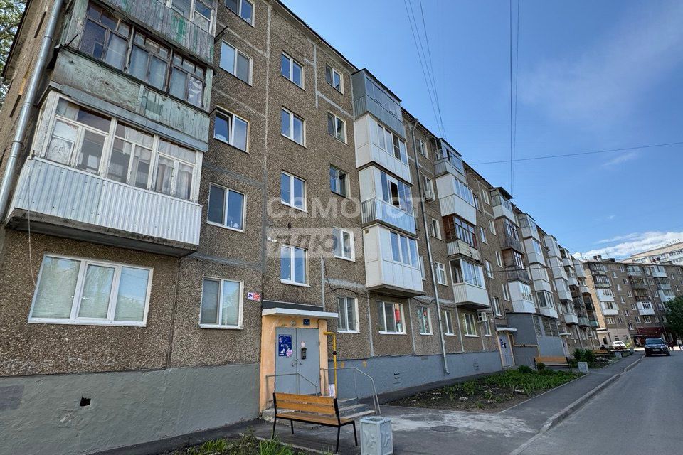Продаётся 3-комнатная квартира, 58.7 м²