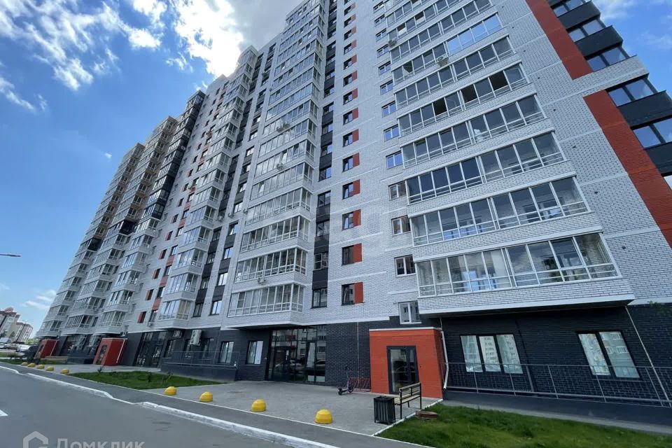 Продаётся 2-комнатная квартира, 65.8 м²