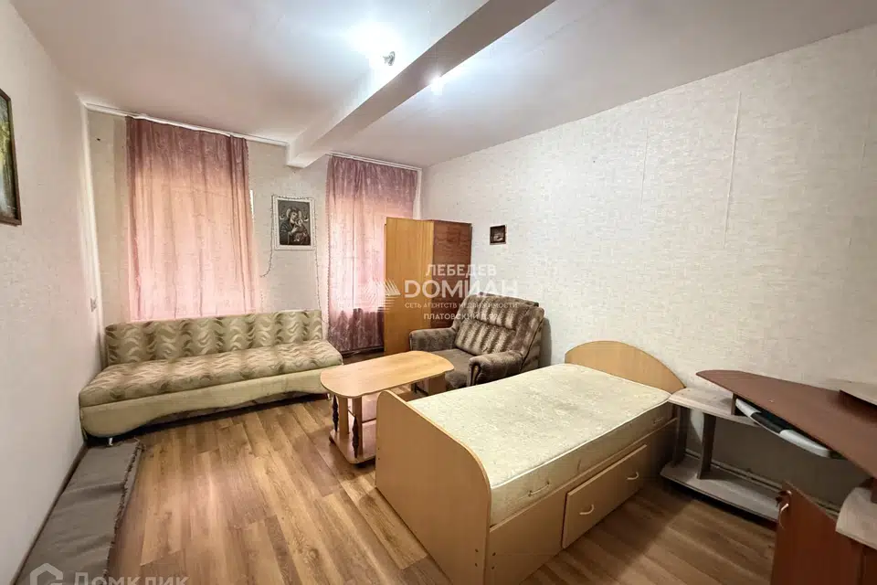 Продаётся 1-комнатная квартира, 35.7 м²