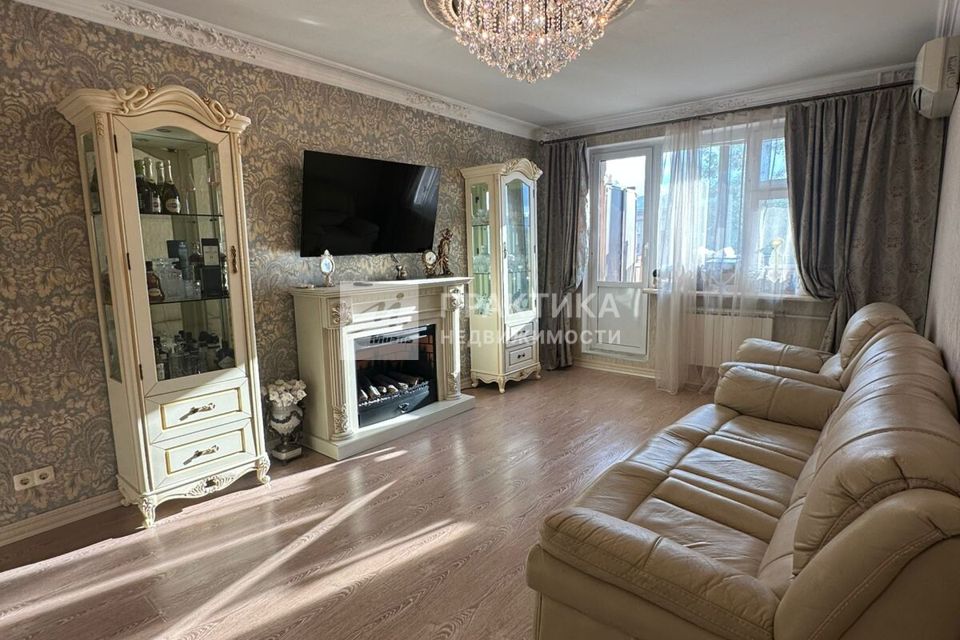 Продаётся 3-комнатная квартира, 79.8 м²