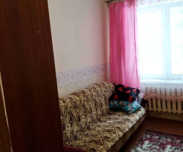 Продаётся комната в 8-комн. квартире, 15.5 м²