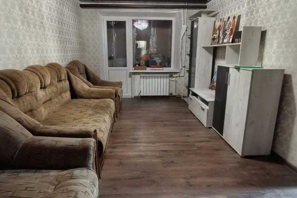Продаётся 3-комнатная квартира, 51.7 м²