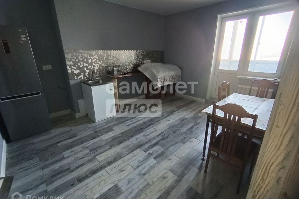Продаётся 2-комнатная квартира, 58.7 м²