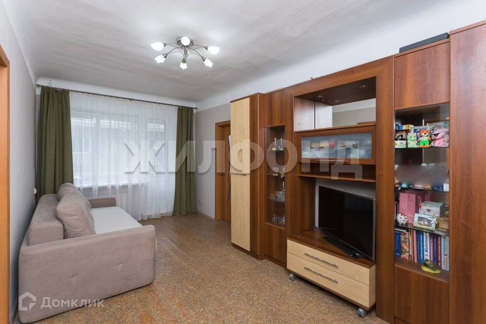 Продаётся 2-комнатная квартира, 42.3 м²