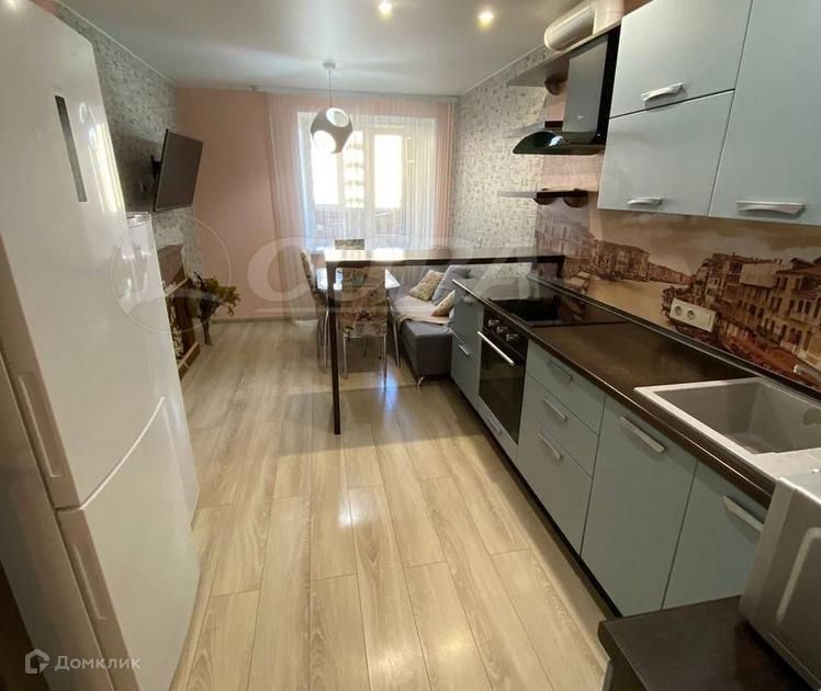 Продаётся 2-комнатная квартира, 69.8 м²