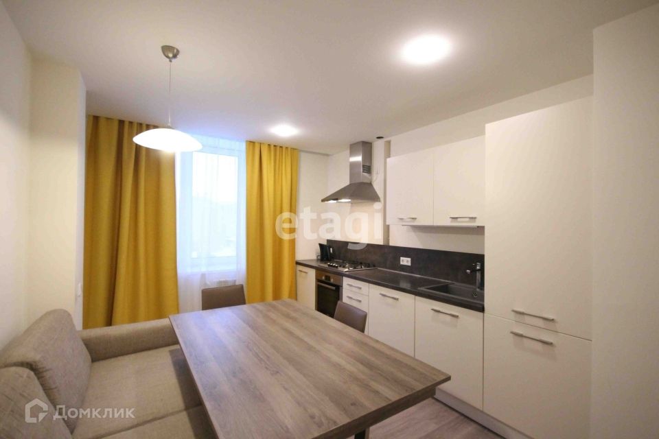 Сдаётся 1-комнатная квартира, 50 м²