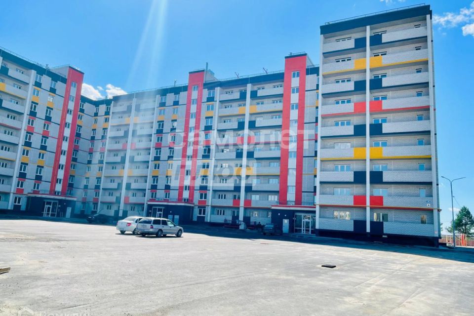 Продаётся 2-комнатная квартира, 66.7 м²