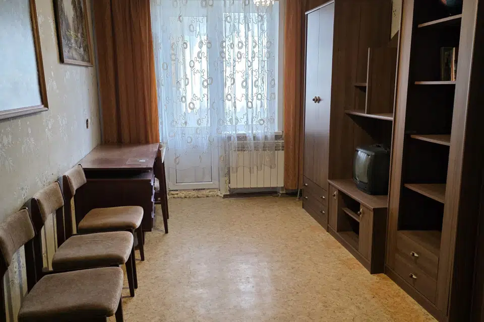 Продаётся 4-комнатная квартира, 73.3 м²