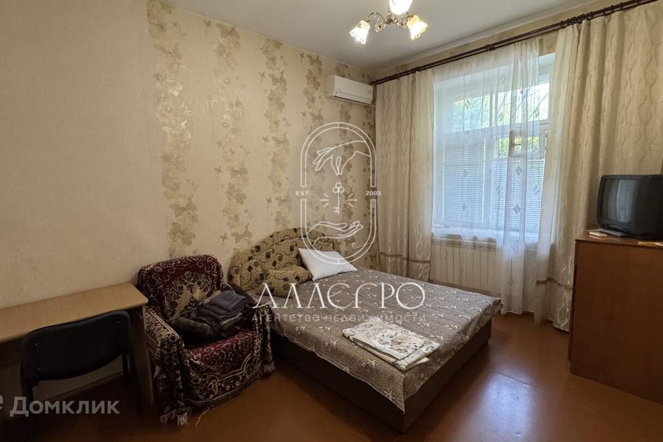 Сдаётся 1-комнатная квартира, 40 м²
